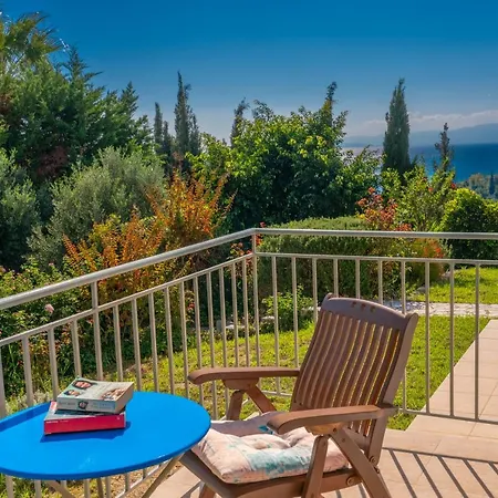 Mounda Apollon Villa *
